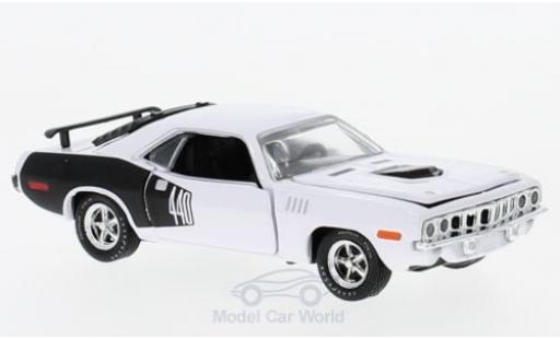 Diecast model cars Plymouth Cuda 1971 1/64 M2 Machines 440 6-Pack white 1971 Plymouth Cuda 1971 1/64 M2 Machines 440 6-Pack white 1971 diecast model cars