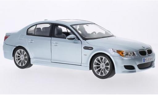 Diecast model cars Bmw M5 1/18 Maisto (E60) metallic blue Bmw M5 1/18 Maisto (E60) metallic blue diecast model cars