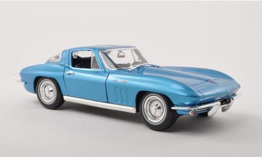 Diecast model cars Chevrolet Corvette 1/18 Maisto Sting Ray metallic blue 1965 Chevrolet Corvette 1/18 Maisto Sting Ray metallic blue 1965 diecast model cars