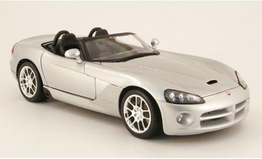 Diecast model cars Dodge Viper 1/18 Maisto SRT-10 grey 2003 sans Vitrine Dodge Viper 1/18 Maisto SRT-10 grey 2003 sans Vitrine diecast model cars