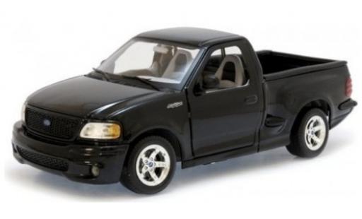 Diecast model cars Ford F-1 1/18 Maisto 50 SVT Lightning black l'éce 1:21 Ford F-1 1/18 Maisto 50 SVT Lightning black l'éce 1:21 diecast model cars