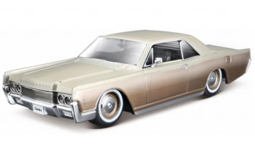 Lincoln Continental 1/24 Maisto metallic beige 1966 1:27 diecast model cars