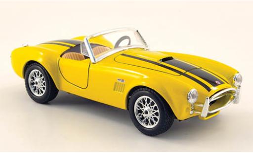 Diecast model cars Shelby Cobra 1/24 Maisto 427 yellow 1967 Shelby Cobra 1/24 Maisto 427 yellow 1967 diecast model cars