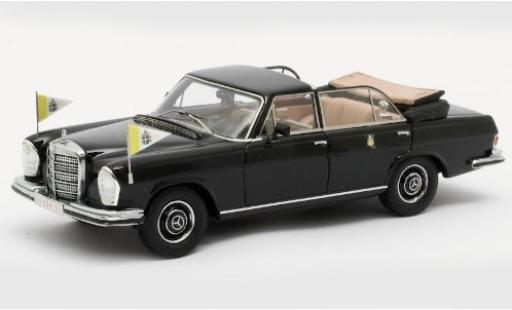 Mercedes 300 1/43 Matrix SEL Landaulette black Vatikan 1951 mit Standarten diecast model cars