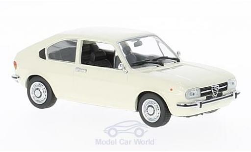 Diecast model cars Alfa Romeo Alfasud 1/43 Maxichamps white 1972 Alfa Romeo Alfasud 1/43 Maxichamps white 1972 diecast model cars