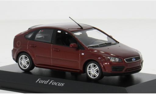 Diecast model cars Ford Focus 1/43 Maxichamps MK II metallise rot 2004 1:43 Ford Focus 1/43 Maxichamps MK II metallise rot 2004 1:43 diecast model cars