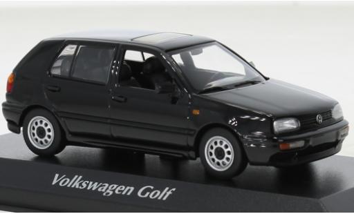 Diecast model cars Volkswagen Golf 1/43 Maxichamps black 1997 Volkswagen Golf 1/43 Maxichamps black 1997 diecast model cars