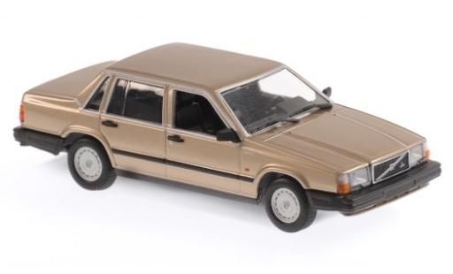 Diecast model cars Volvo 740 1/43 Maxichamps GL gold 1986 Volvo 740 1/43 Maxichamps GL gold 1986 diecast model cars
