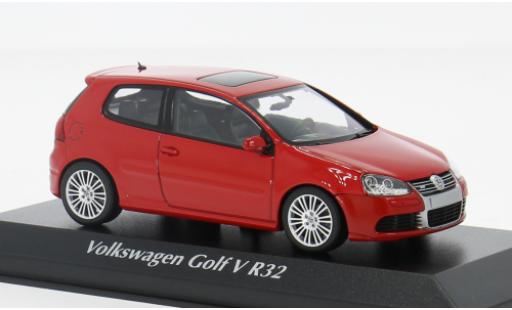 Diecast model cars Volkswagen Golf 1/43 Maxichamps V R32 rot 2005 1:43 Volkswagen Golf 1/43 Maxichamps V R32 rot 2005 1:43 diecast model cars