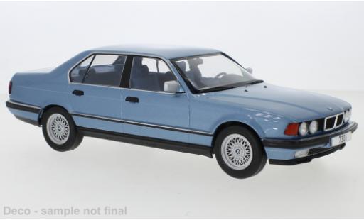 Diecast model cars Bmw 730 1/18 MCG i (E32) metallic blue 1992 7er / 7 Series Bmw 730 1/18 MCG i (E32) metallic blue 1992 7er / 7 Series diecast model cars