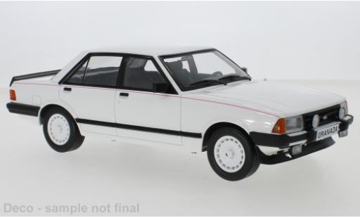 Ford Granada 1/18 MCG MK II 2.8 Injection white 1981 diecast model cars