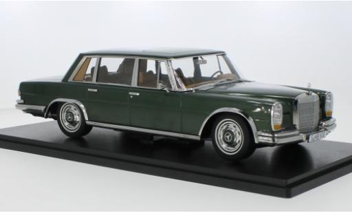 Diecast model cars Mercedes 600 1/18 KK Scale (W100) grün 1:18 Mercedes 600 1/18 KK Scale (W100) grün 1:18 diecast model cars
