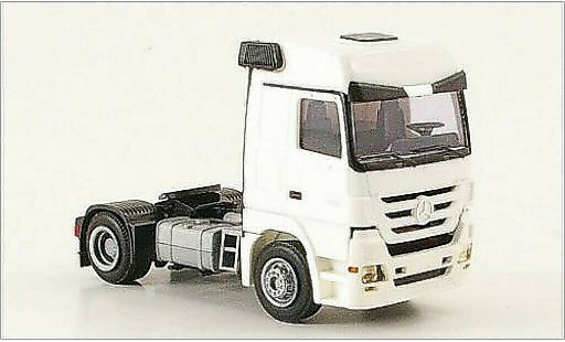 Mercedes Actros Base 1/87 AWM 1855 MP3 2-Achser white diecast model cars