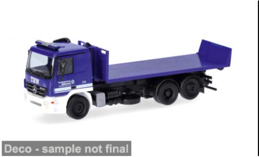 Diecast model cars Mercedes Actros blau/weiss THW Frankfurt/Main 1/87 Herpa
