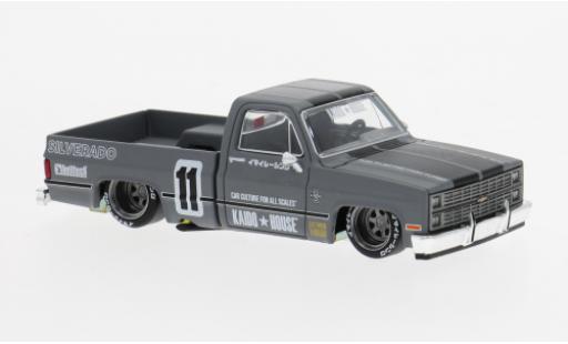 Chevrolet Silverado 1/64 Mini GT grau 1980 1:64 diecast model cars