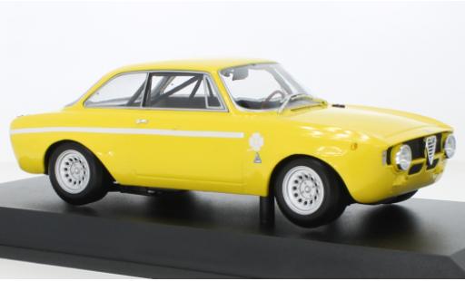 Alfa Romeo GT 1/18 Minichamps A 1300 Junior yellow 1971 diecast model cars