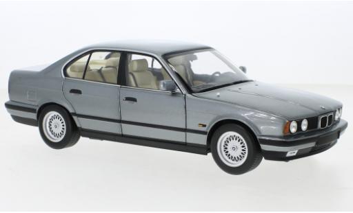 Diecast model cars Bmw 535 1/18 Minichamps i (E34) metallise grey 1988 Bmw 535 1/18 Minichamps i (E34) metallise grey 1988 diecast model cars