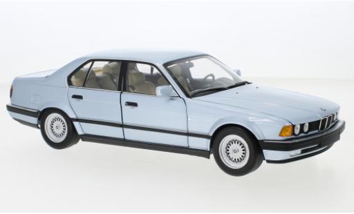 Diecast model cars Bmw 730 1/18 Minichamps i (E32) metallise blue 1986 Bmw 730 1/18 Minichamps i (E32) metallise blue 1986 diecast model cars