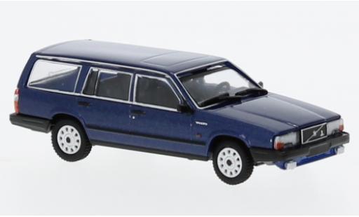 Diecast model cars Volvo 740 1/87 Minichamps GL Break metallise blue foncé 1986 Volvo 740 1/87 Minichamps GL Break metallise blue foncé 1986 diecast model cars