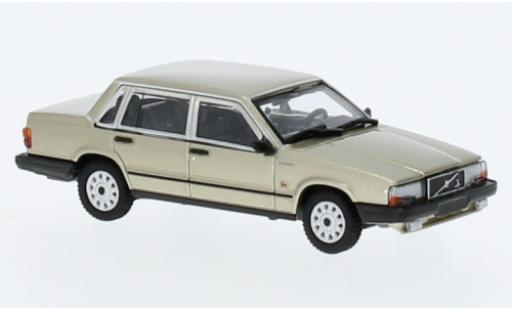 Diecast model cars Volvo 740 1/87 Minichamps GL metallise beige 1986 Volvo 740 1/87 Minichamps GL metallise beige 1986 diecast model cars