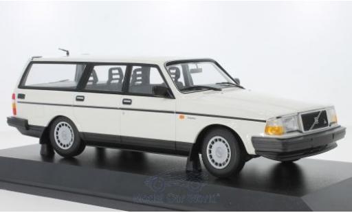 Diecast model cars Volvo 240 1/18 Minichamps GL Break white 1986 Volvo 240 1/18 Minichamps GL Break white 1986 diecast model cars