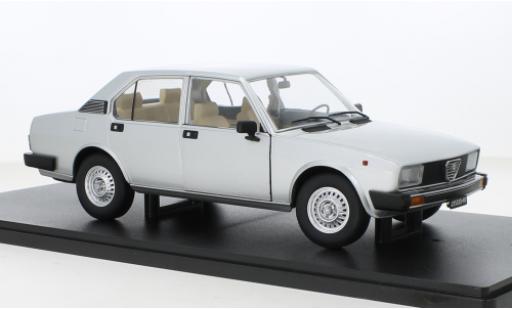 Alfa Romeo Alfetta 1/18 Mitica Berlina 2000L grey 1978 diecast model cars