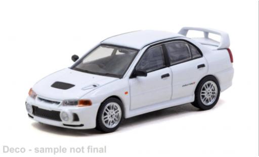 Diecast model cars Mitsubishi Lancer RS Evolution IV weiss 1996 1/64 Tarmac Works