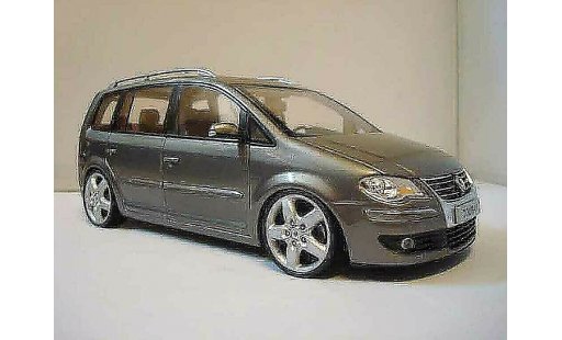 Volkswagen Touran Base 1/18 Shanghai Volkswagen 2008 jantes 19 pouces diecast model cars