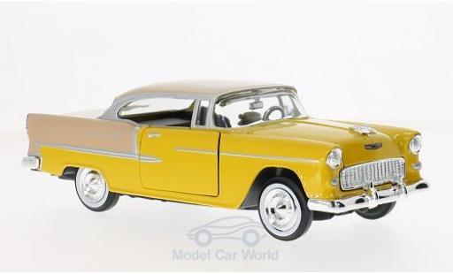 Chevrolet Bel Air 1/24 Motormax yellow/brown 1955 diecast model cars