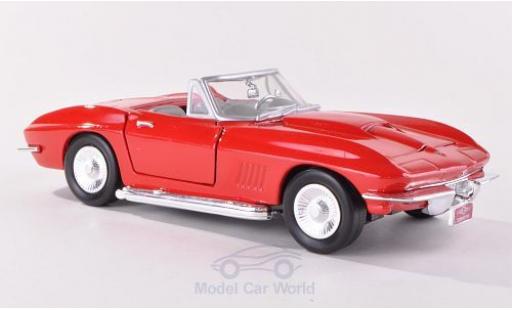 Diecast model cars Chevrolet Corvette 1/24 Motormax Stingray Convertible (C2) red 1967 Chevrolet Corvette 1/24 Motormax Stingray Convertible (C2) red 1967 diecast model cars