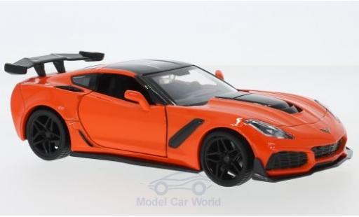 Diecast model cars Chevrolet Corvette 1/24 Motormax ZR1 orange/black 2019 Chevrolet Corvette 1/24 Motormax ZR1 orange/black 2019 diecast model cars