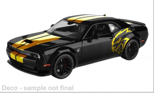 Diecast model cars Dodge Challenger 1/24 Motormax Hellcat SRT schwarz/gold 2018 1:24 Dodge Challenger 1/24 Motormax Hellcat SRT schwarz/gold 2018 1:24 diecast model cars