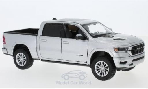 Dodge RAM 1/24 Motormax 1500 Crew Cab Laramie grey 2019 diecast model cars