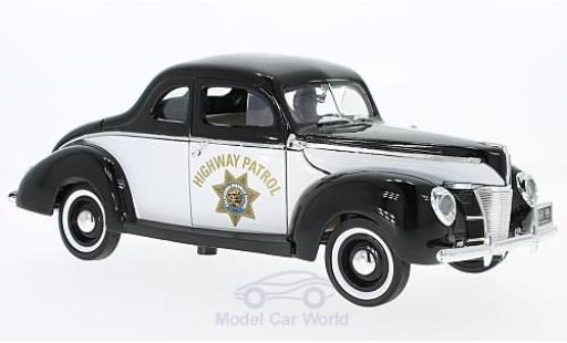 Diecast model cars Ford Deluxe 1/18 Motormax Highway Patrol 1940 Ford Deluxe 1/18 Motormax Highway Patrol 1940 diecast model cars