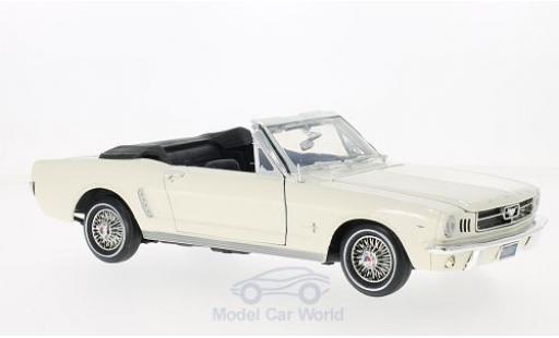 Diecast model cars Ford Mustang 1/18 Motormax Convertible white 1964 Ford Mustang 1/18 Motormax Convertible white 1964 diecast model cars