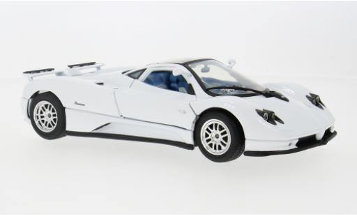Diecast model cars Pagani Zonda 1/18 Motormax C12 weiss 2004 1:18 Pagani Zonda 1/18 Motormax C12 weiss 2004 1:18 diecast model cars
