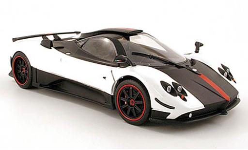 Diecast model cars Pagani Zonda 1/18 Motormax cinque white/black Pagani Zonda 1/18 Motormax cinque white/black diecast model cars