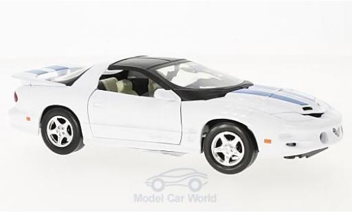 Diecast model cars Pontiac Firebird 1999 1/24 Motormax white/blue 1999 Pontiac Firebird 1999 1/24 Motormax white/blue 1999 diecast model cars