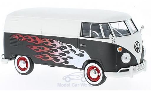Diecast model cars Volkswagen T1 A 1/24 Motormax matt-white/matt-black Custom Garage Volkswagen T1 A 1/24 Motormax matt-white/matt-black Custom Garage diecast model cars