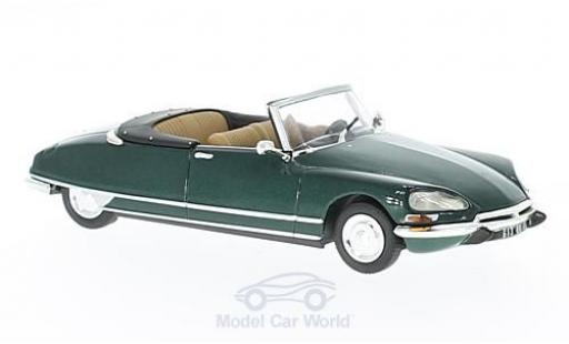Diecast model cars Citroen DS Cabriolet 1/43 Norev 21 Cabriolet metallic green 1971 Citroen DS Cabriolet 1/43 Norev 21 Cabriolet metallic green 1971 diecast model cars