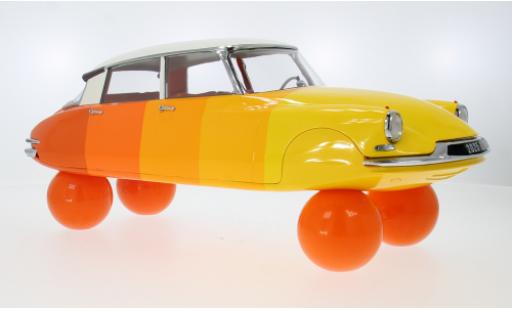 Diecast model cars Citroen DS 1/12 Norev 19 orange/gelb 1959 1:12 Citroen DS 1/12 Norev 19 orange/gelb 1959 1:12 diecast model cars