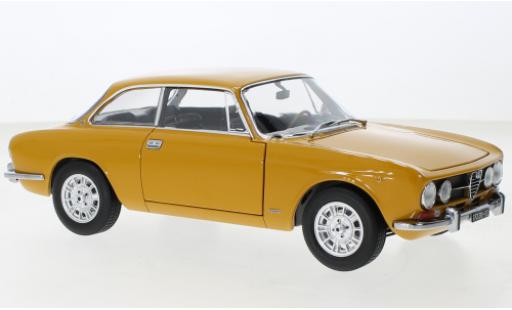 Alfa Romeo 1750 1/18 Norev GTV yellow 1970 diecast model cars