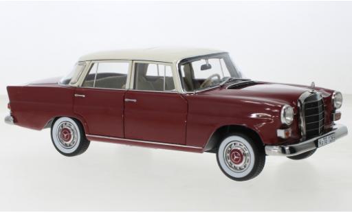 Diecast model cars Mercedes CLA 1/18 Norev 200 (W110) red foncé/beige clair 1966 Mercedes CLA 1/18 Norev 200 (W110) red foncé/beige clair 1966 diecast model cars