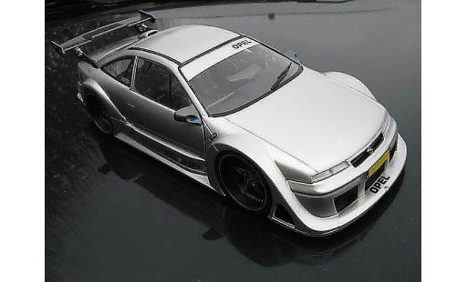 Opel Calibra DTM 1/18 Ut Models street diecast model cars