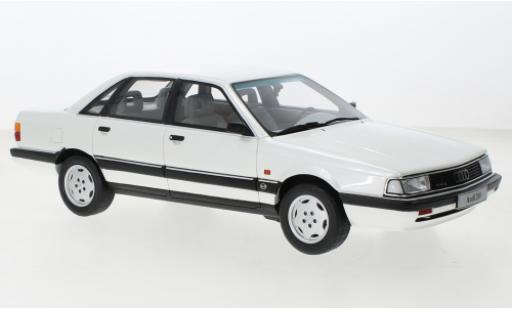 Diecast model cars Audi 200 quattro 1/18 Ottomobile 20V metallise white 1989 Audi 200 quattro 1/18 Ottomobile 20V metallise white 1989 diecast model cars