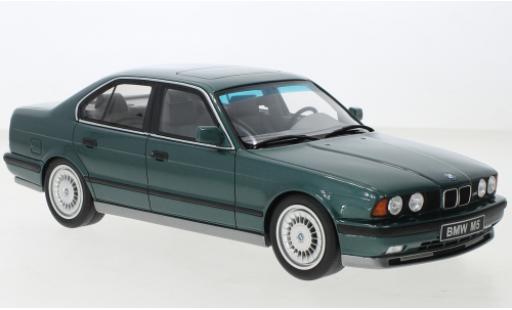 Diecast model cars Bmw M5 1/18 Ottomobile (E34) Cecotto metallise green 1991 Bmw M5 1/18 Ottomobile (E34) Cecotto metallise green 1991 diecast model cars