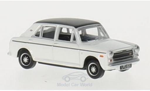 Diecast model cars Austin 1300 1/76 Oxford white/black RHD Austin 1300 1/76 Oxford white/black RHD diecast model cars