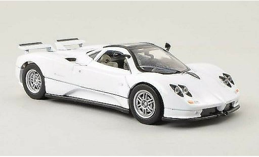 Pagani Zonda C12 1/24 Motormax white diecast model cars