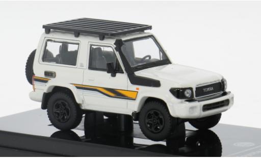 Diecast model cars Toyota Land Cruiser 1/64 Para64 71 weiss/Dekor 2022 1:64 Toyota Land Cruiser 1/64 Para64 71 weiss/Dekor 2022 1:64 diecast model cars