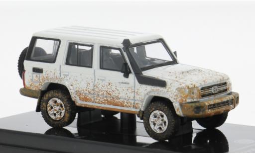 Diecast model cars Toyota Land Cruiser 1/64 Para64 LC76 weiss 2014 1:64 Toyota Land Cruiser 1/64 Para64 LC76 weiss 2014 1:64 diecast model cars